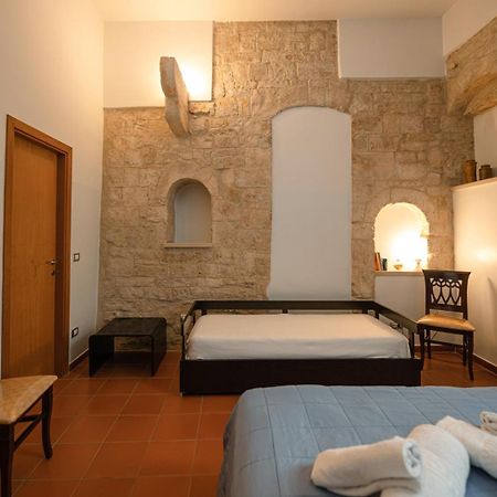La Piccola Torre Hotell Bisceglie Exteriör bild