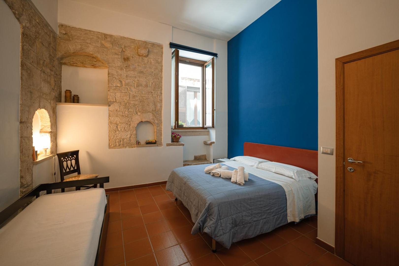 La Piccola Torre Hotell Bisceglie Exteriör bild